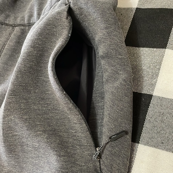 Lululemon Sweatpants Joggers Men's Size Small Zip Pockets Gray Drawstring - Picture 3 of 16